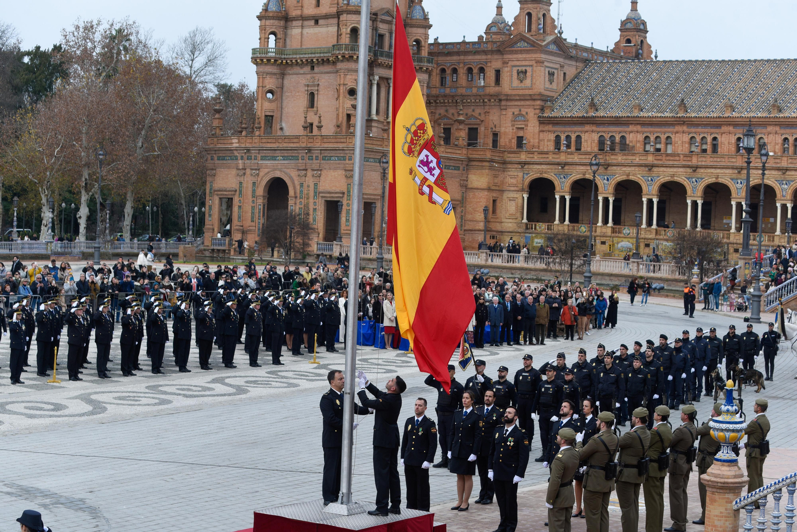 Acto de celebración del Bicentenario de la Policía Nacional en Sevilla