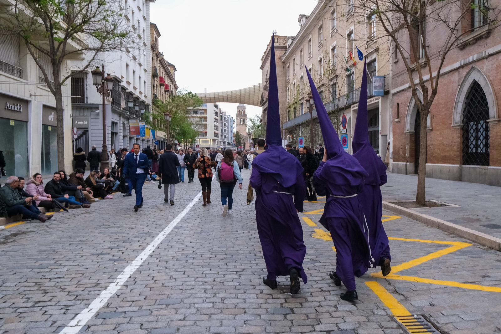 Las imágenes de la Hdad.del Valle de Sevilla Semana Santa 2024