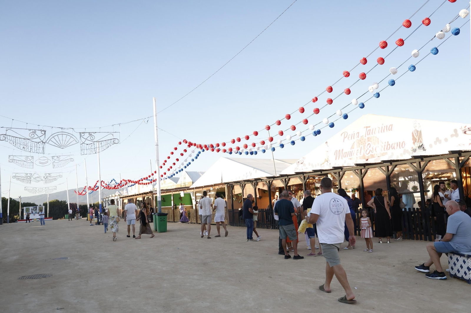 Búscate en las fotos del jueves en la Feria de Tarifa 2025