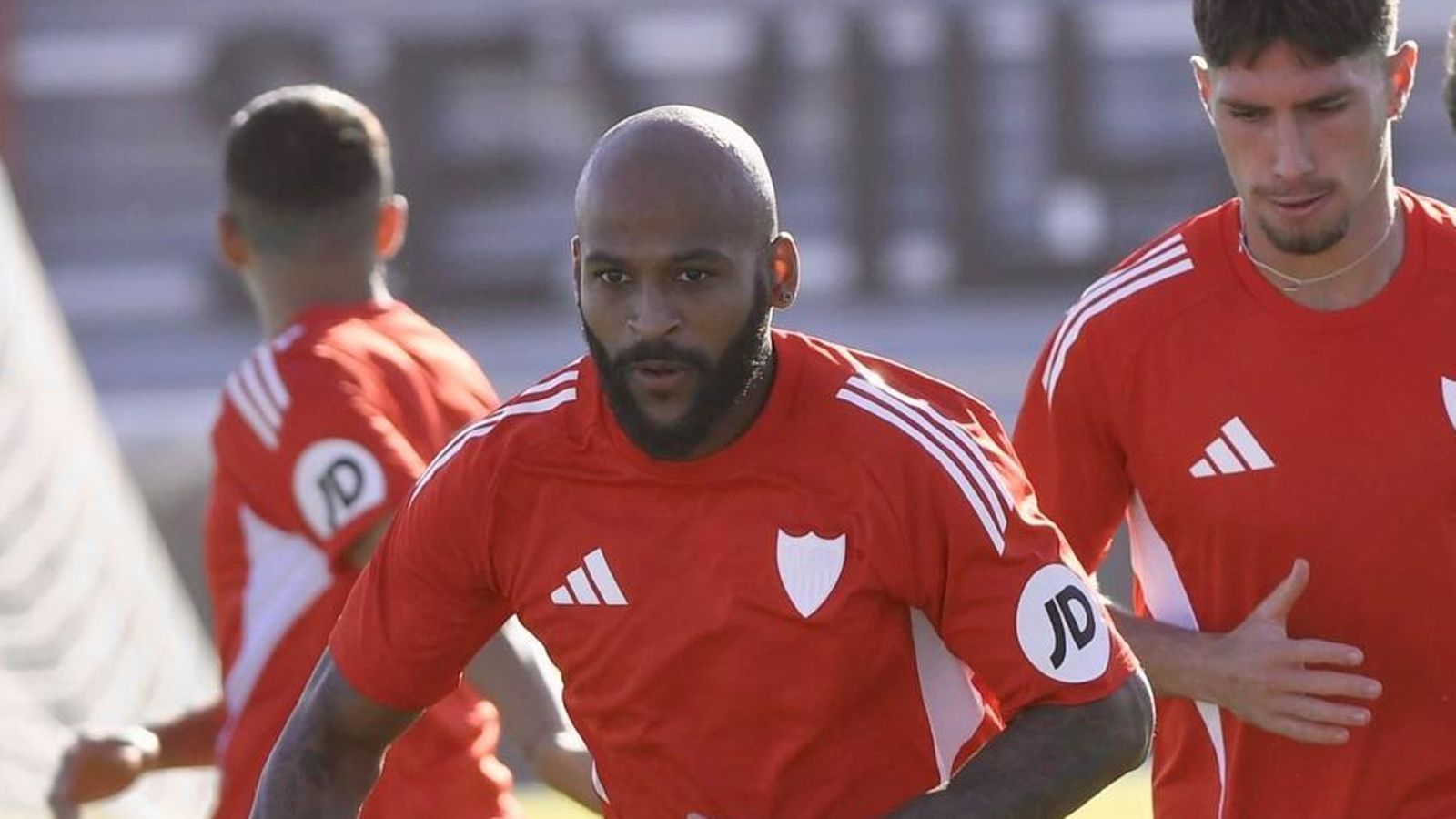 Isaac, Marcao, al que Almeyda quiere 'recuperar', Carmona, Manu Bueno y Kike Salas.