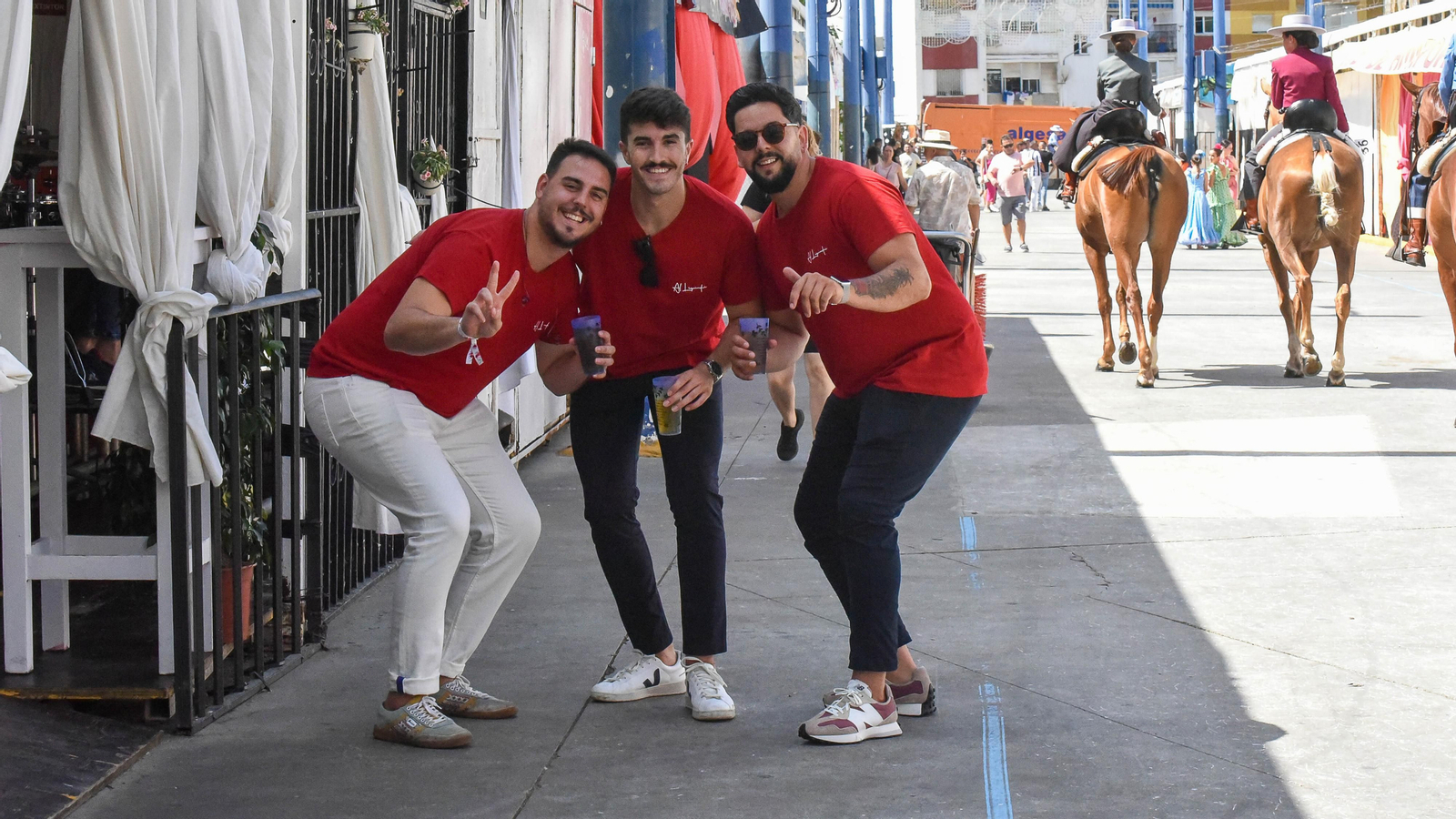Búscate en las fotos del sábado en la Feria Real de Algeciras