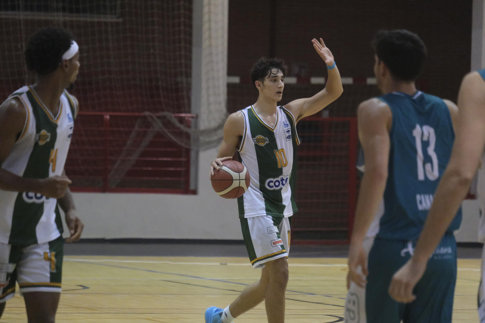 Las mejores imágenes del derbi entre UCB Camper Eurogaza y Coto Córdoba