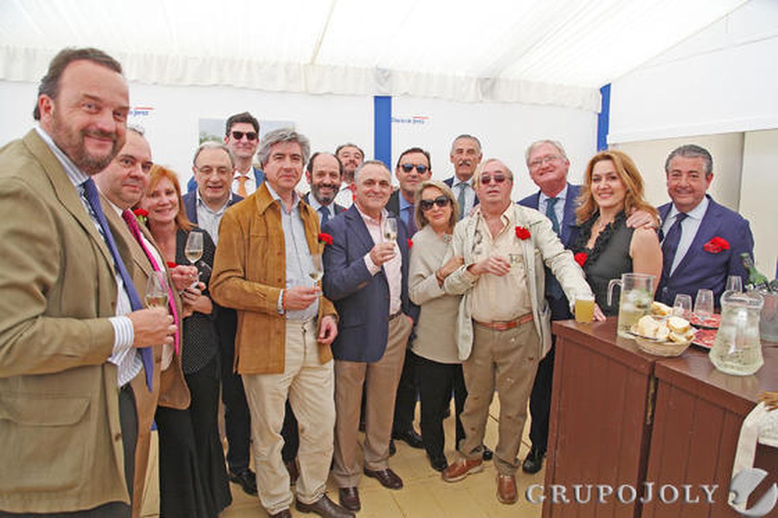 Alberto Castillo, Alfonso Sánchez, Rodrígo Gutiérrez, Manuel Cerdán, Luis María Ansón, Joaquín López-Sáez, Julio Campos, Paloma Mateo, Esther Jaén, Esther Esteban, José Luis Prusen, Félix Puebla  y Pepe Oneto.

Foto: Vanesa Lobo