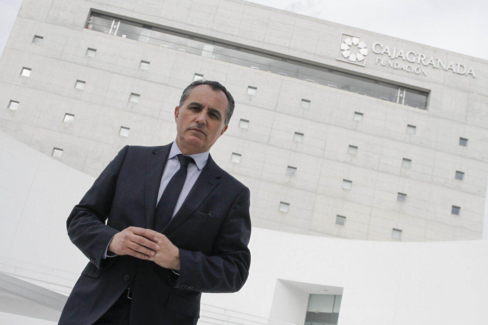 Diego Oliva, en el Patio Elíptico del Museo CajaGranada.