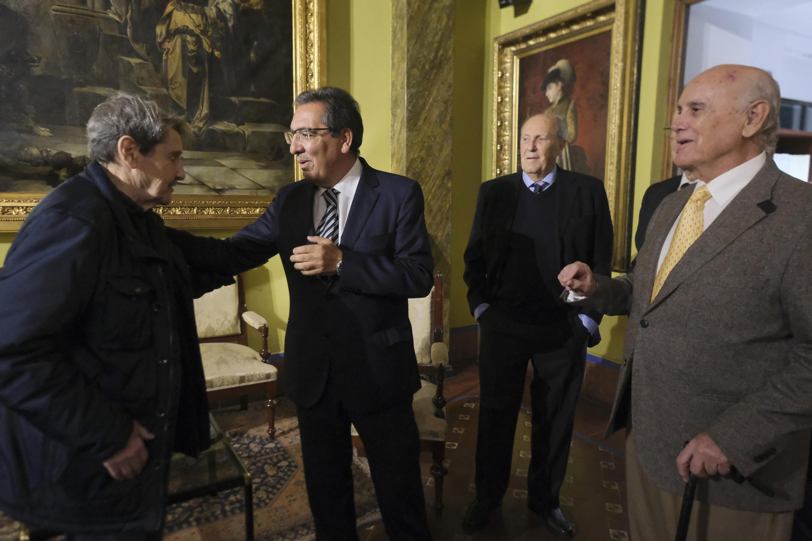 El ingreso del presidente de la Fundación Cajasol, Antonio Pulido, en la Real Academia de Córdoba, en imágenes