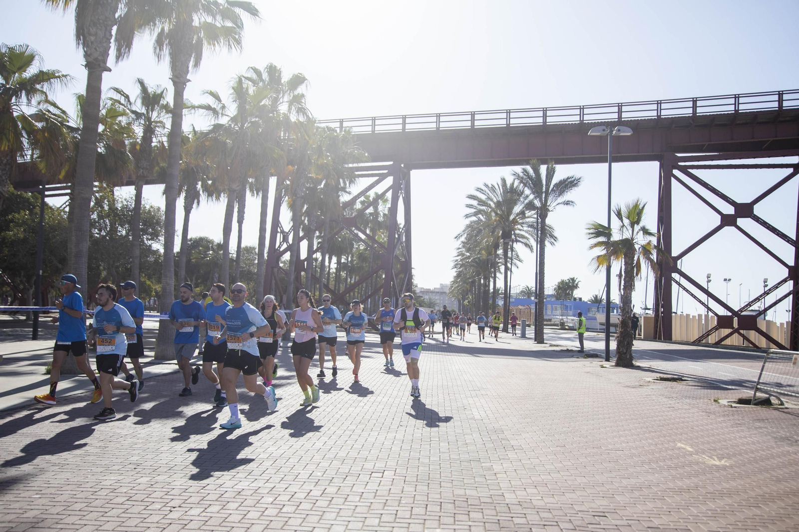El Medio Maratón de Almería 2025, en imágenes
