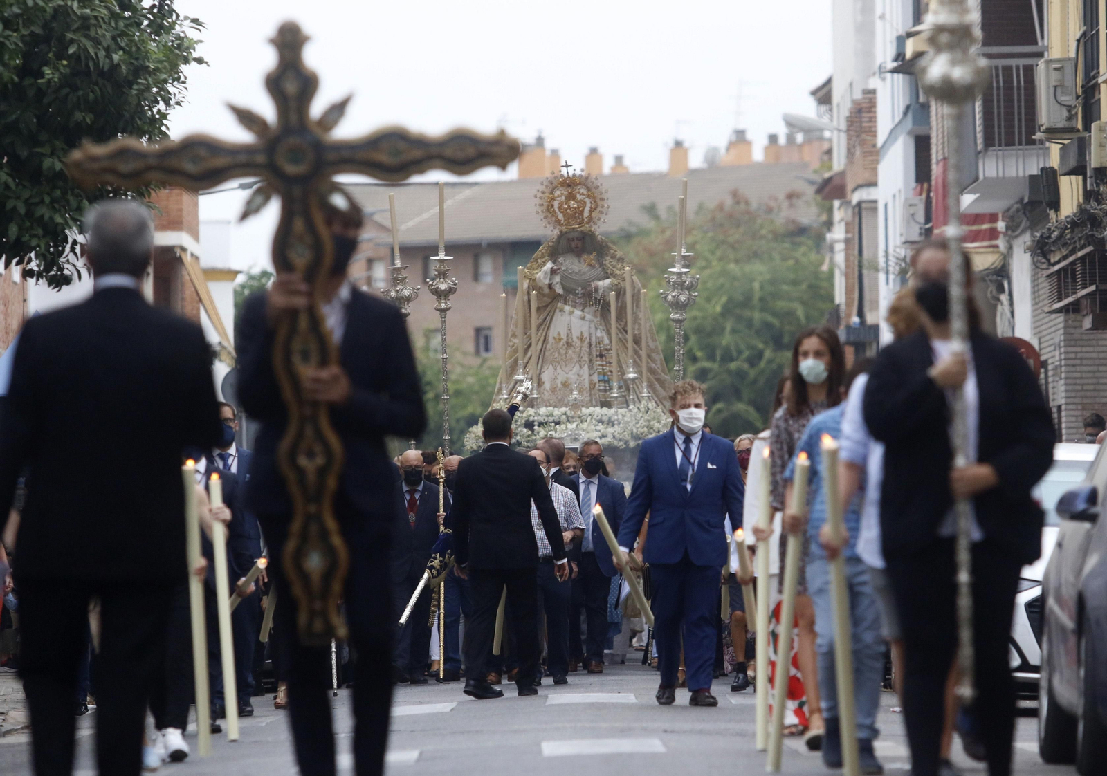 El rosario de la aurora de la Virgen de la Estrella, en imágenes