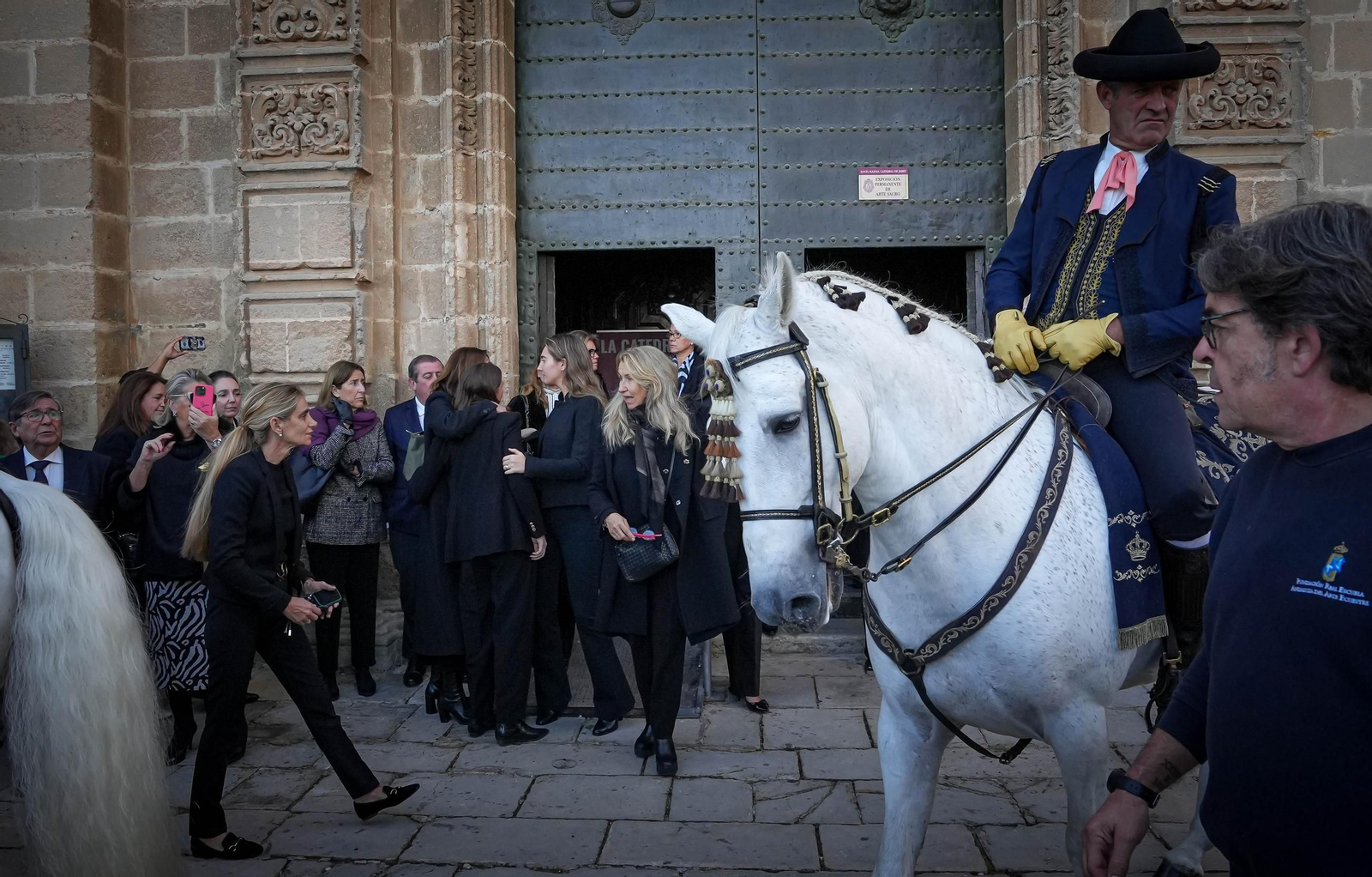 Imágenes del funeral de Álvaro Domecq en la catedral de Jerez