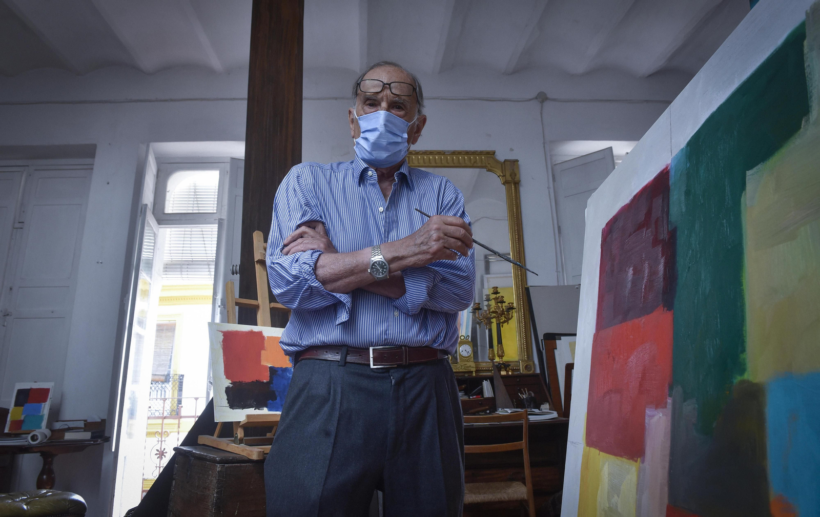 En el estudio de Manuel Salinas. In memoriam