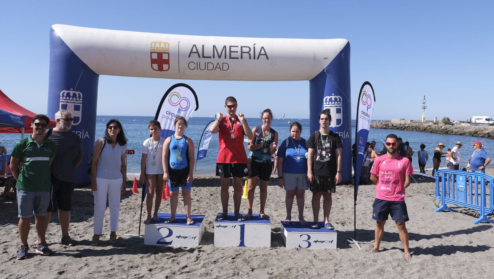 Imágenes de la travesía a nado de la Feria de Almería 2022