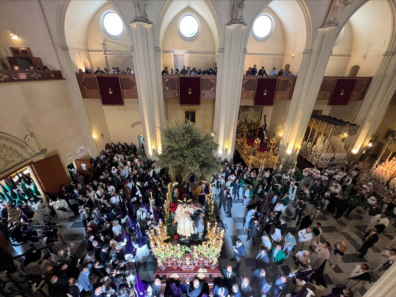 Fotos de La Redención el Lunes Santo en la Semana Santa de Sevilla