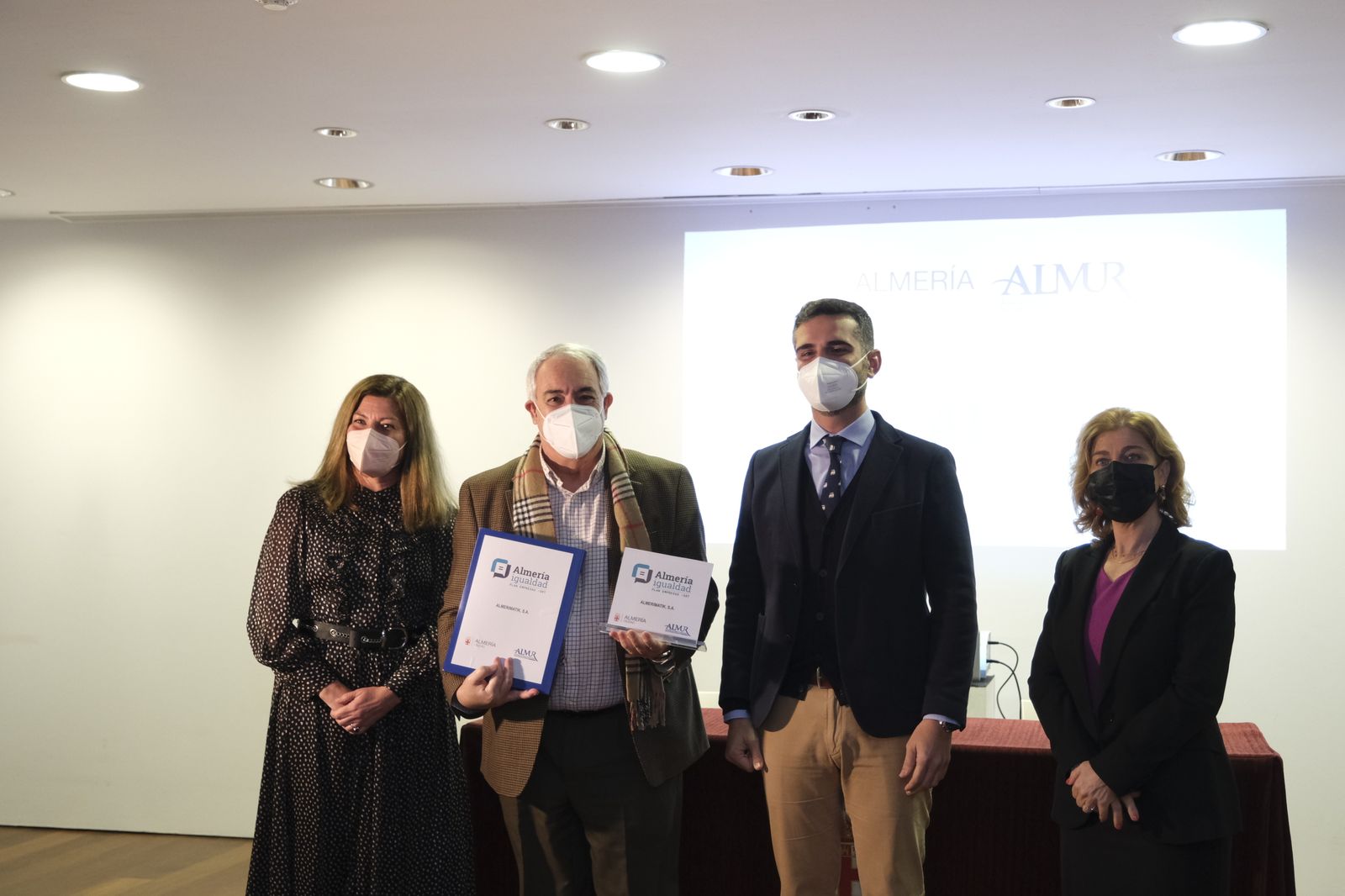 Entrega de distinciones a empresas almerienses que instauran la igualdad entre sus trabajadores