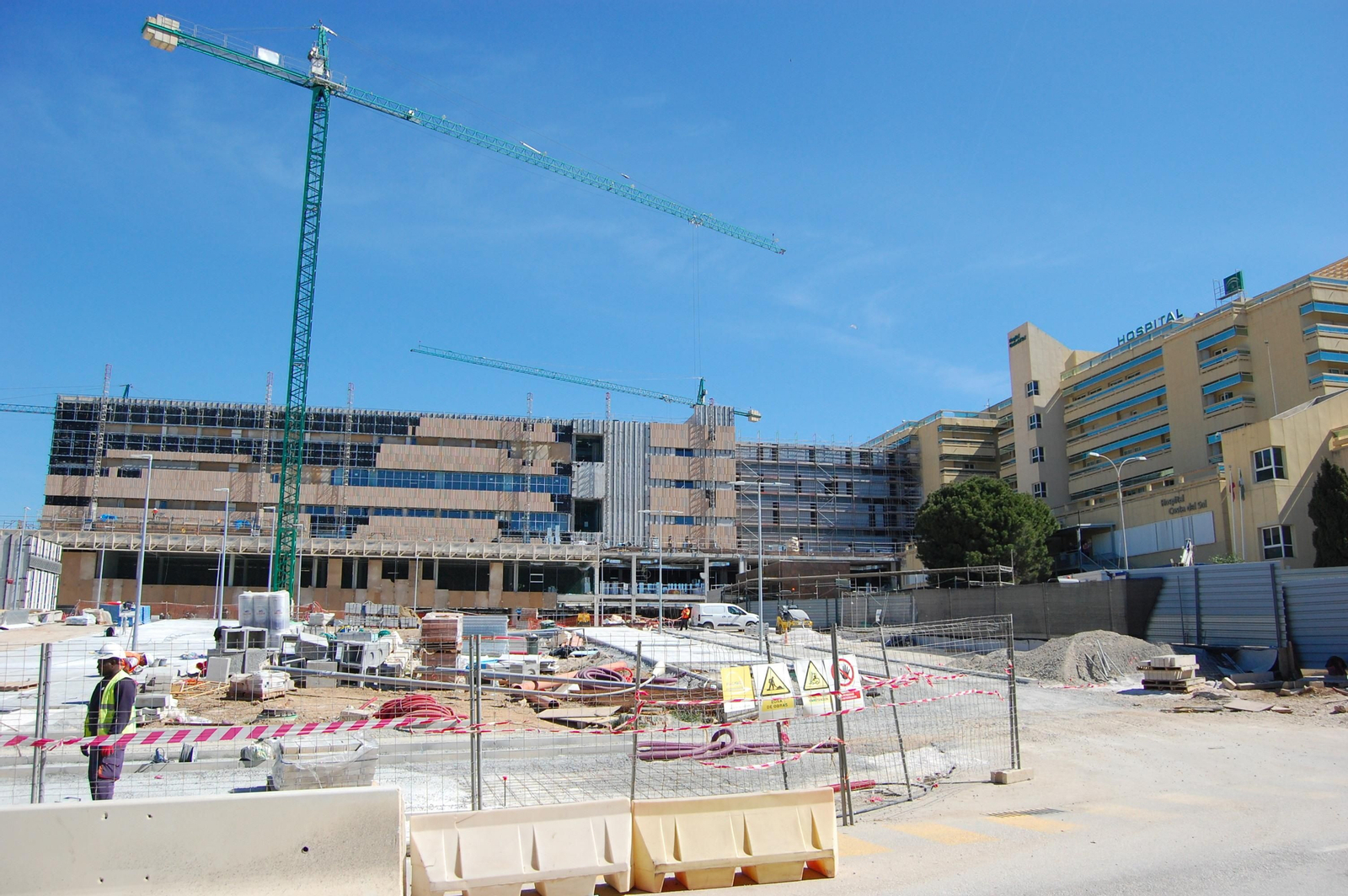Las obras de ampliación del hospital Costa del Sol en una imagen de archivo.