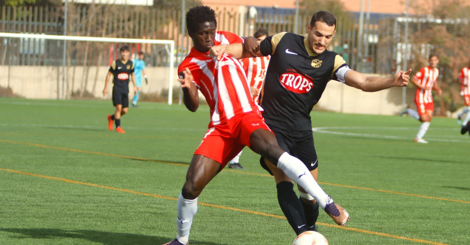 El Motril fue incapaz de batir a un Almería B con diez