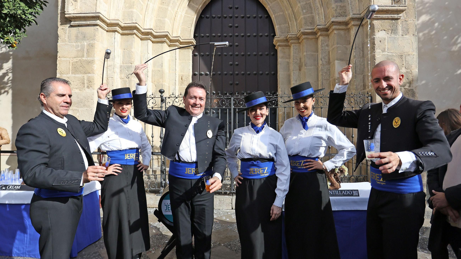Imágenes de la zambomba BIC en Jerez