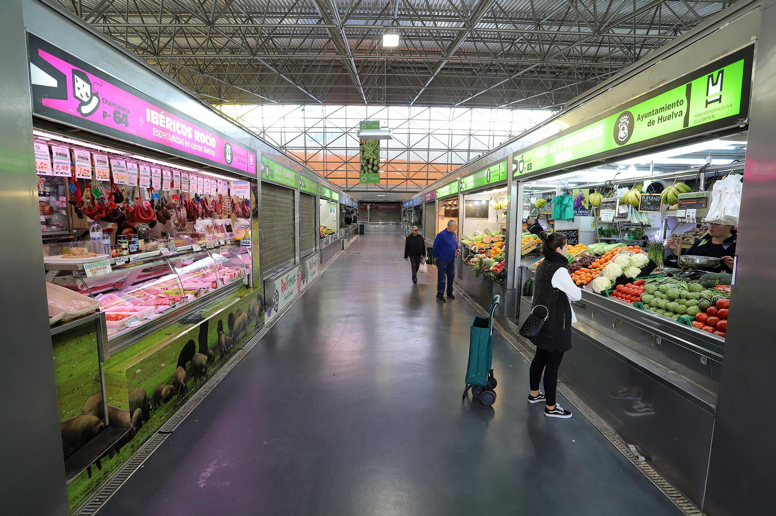 Imágenes del ambiente de hoy en el Mercado del Carmen