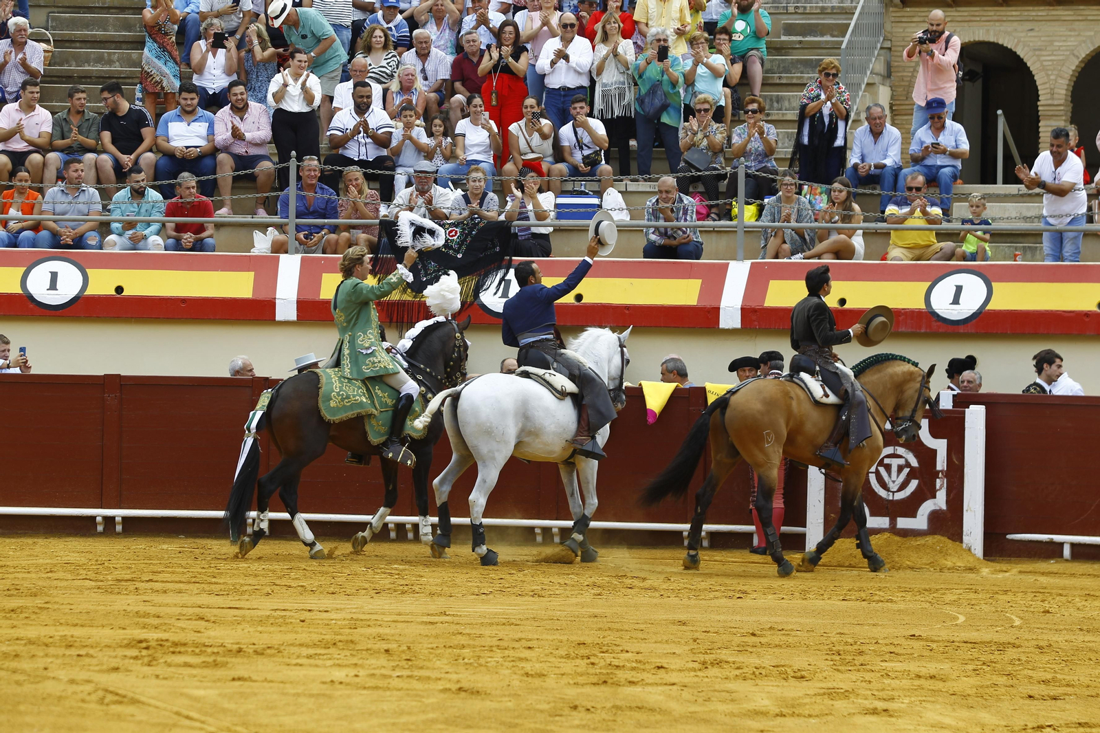 Imágenes de la corrida de rejones en la Feria taurina de Vera 2022