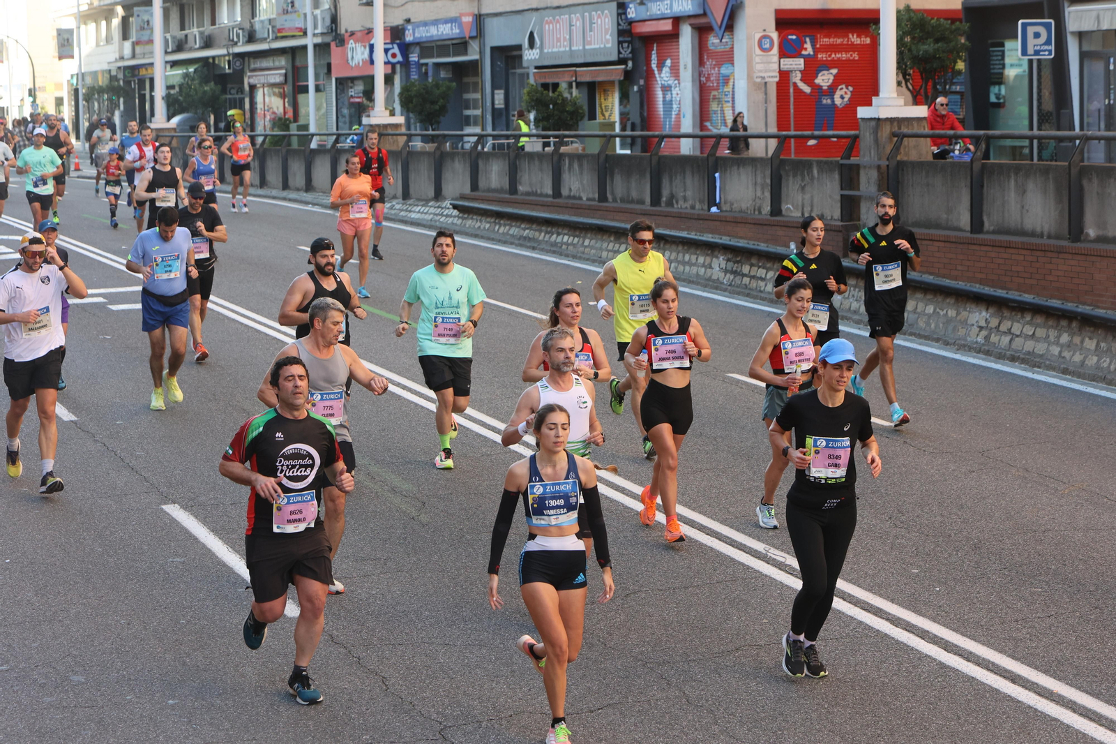Búscate en la Zurich maratón de Sevilla