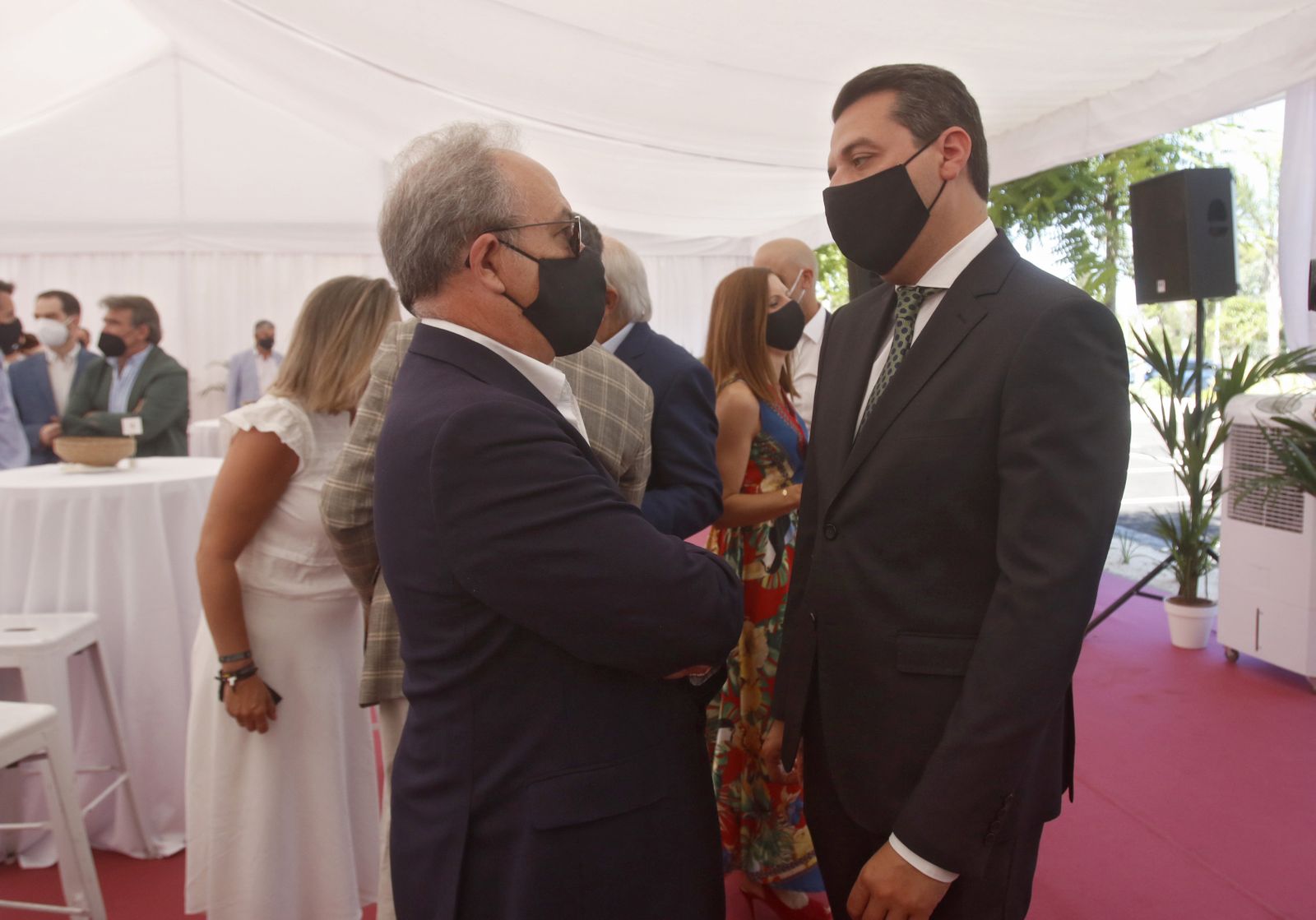 La apertura del parque comercial Los Patios de Azahara en Córdoba, en fofografías