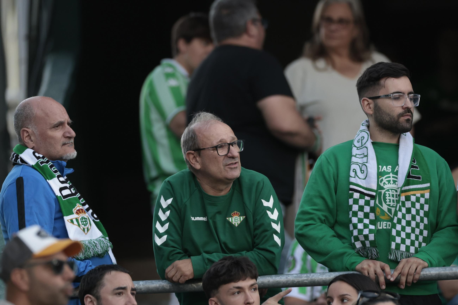 Búscate en las fotos del Betis - Osasuna