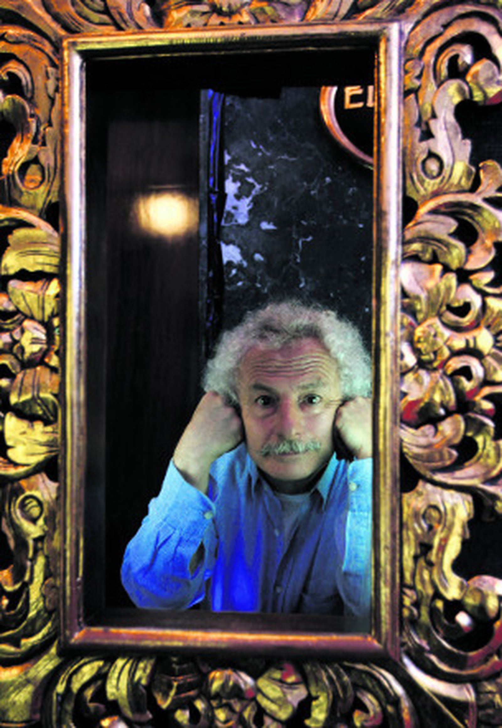 "Todo lo americano llega aquí de segunda mano"