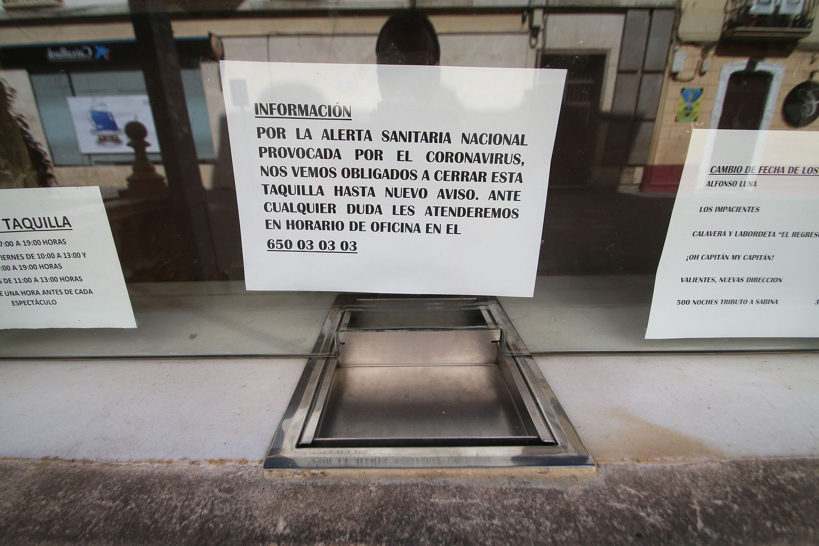 Las imágenes del Estado de Alarma en Almería por el Coronavirus COVID-19