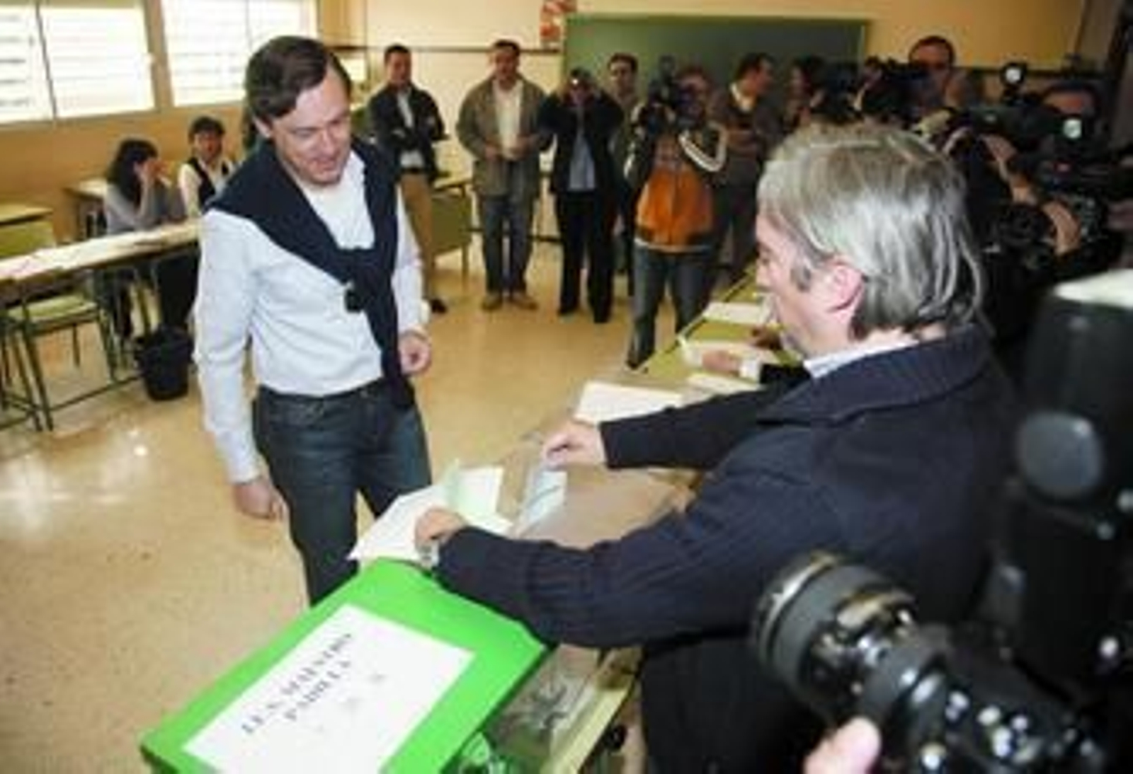 Rafael Hernando, cabeza de lista al Congreso, ayer en Almería. Rafael Hernando, cabeza de lista al Congreso, ayer en Almería.