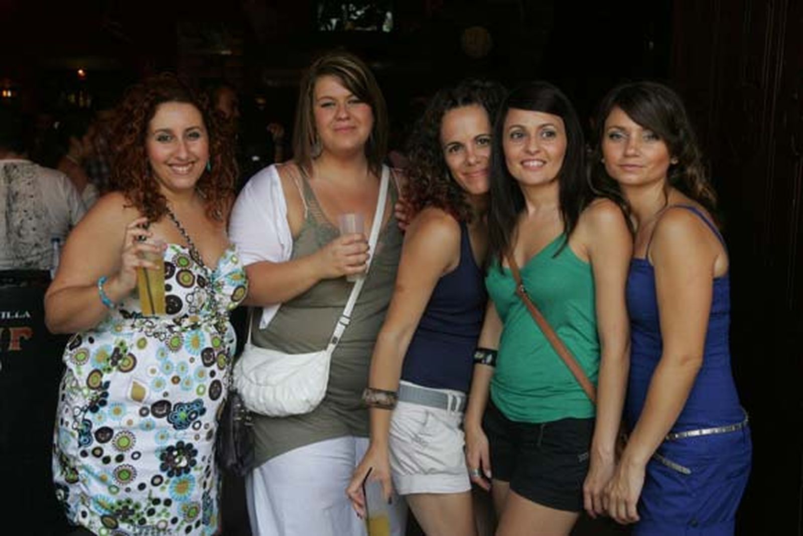 Cinco amigas disfrutan antes de dar por cerrada las fiestas de la ciudad.

Foto: Jose Maria Quiñones