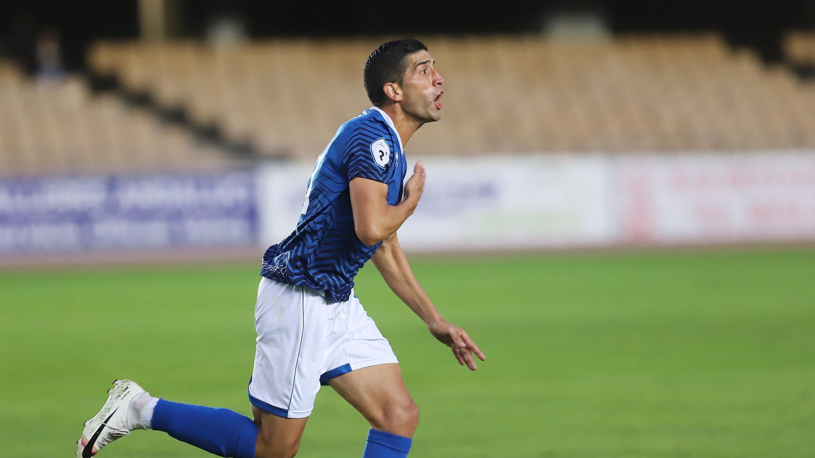 Narváez sueña con anotar el gol del ascenso del Xerez DFC.