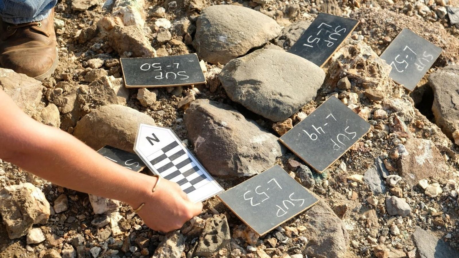 Concentración de fragmentos de mazas de minero