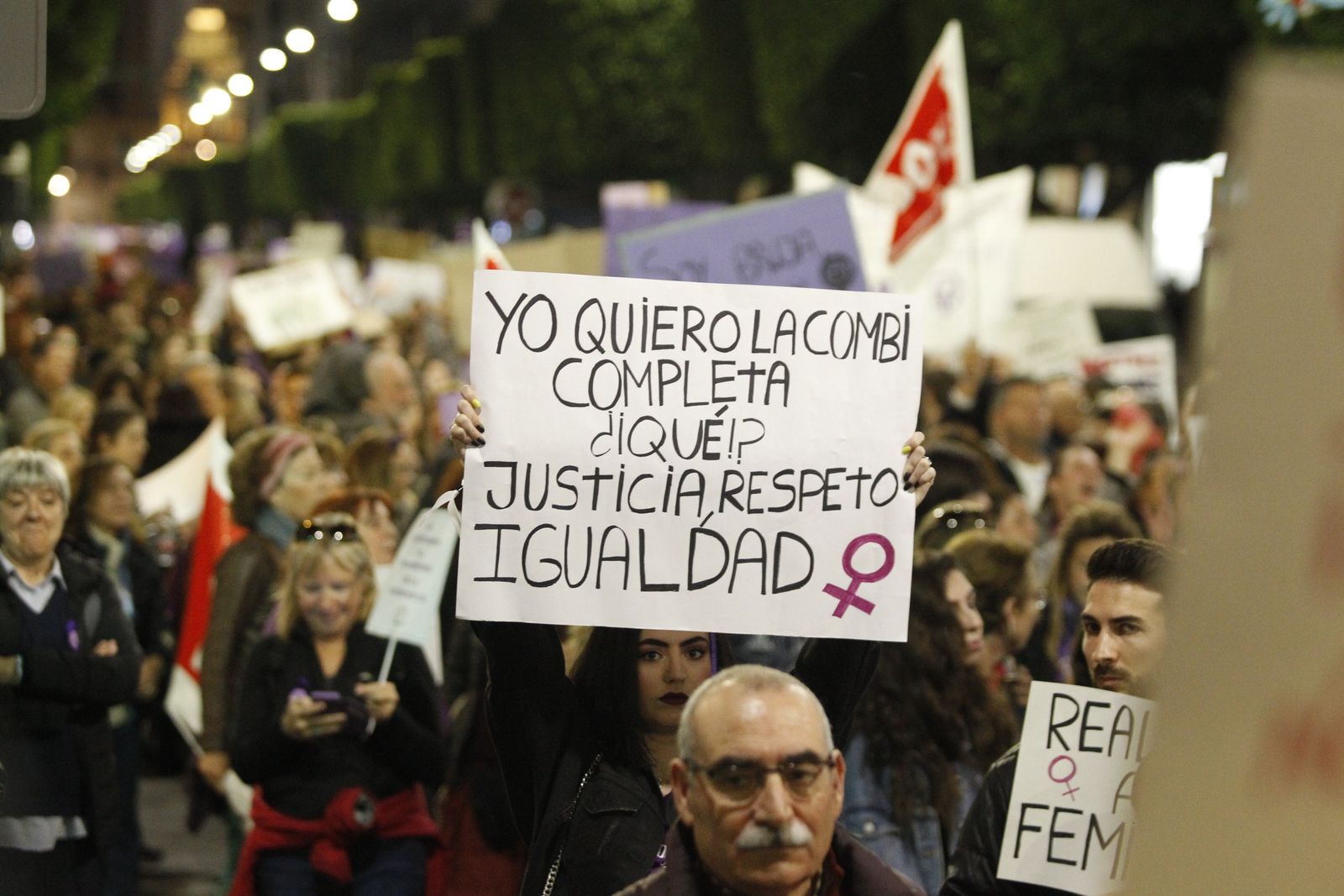 Fotogalería manifestación Día Internacional de la Mujer en Almería