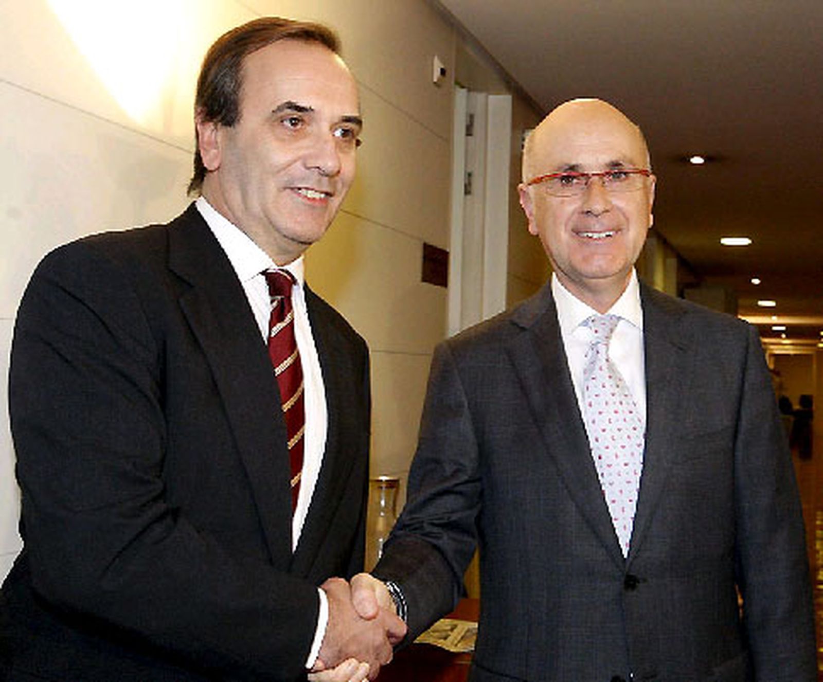 Alonso constata la "voluntad de consenso" de CiU para futuros acuerdos