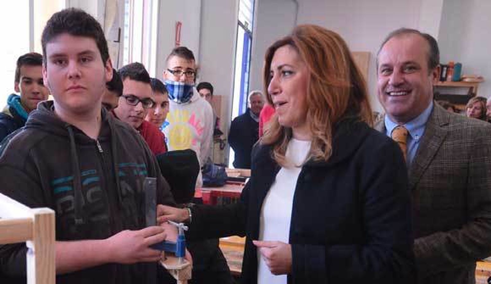 Susana Díaz prevé que en abril se bajará del millón parados en Andalucía