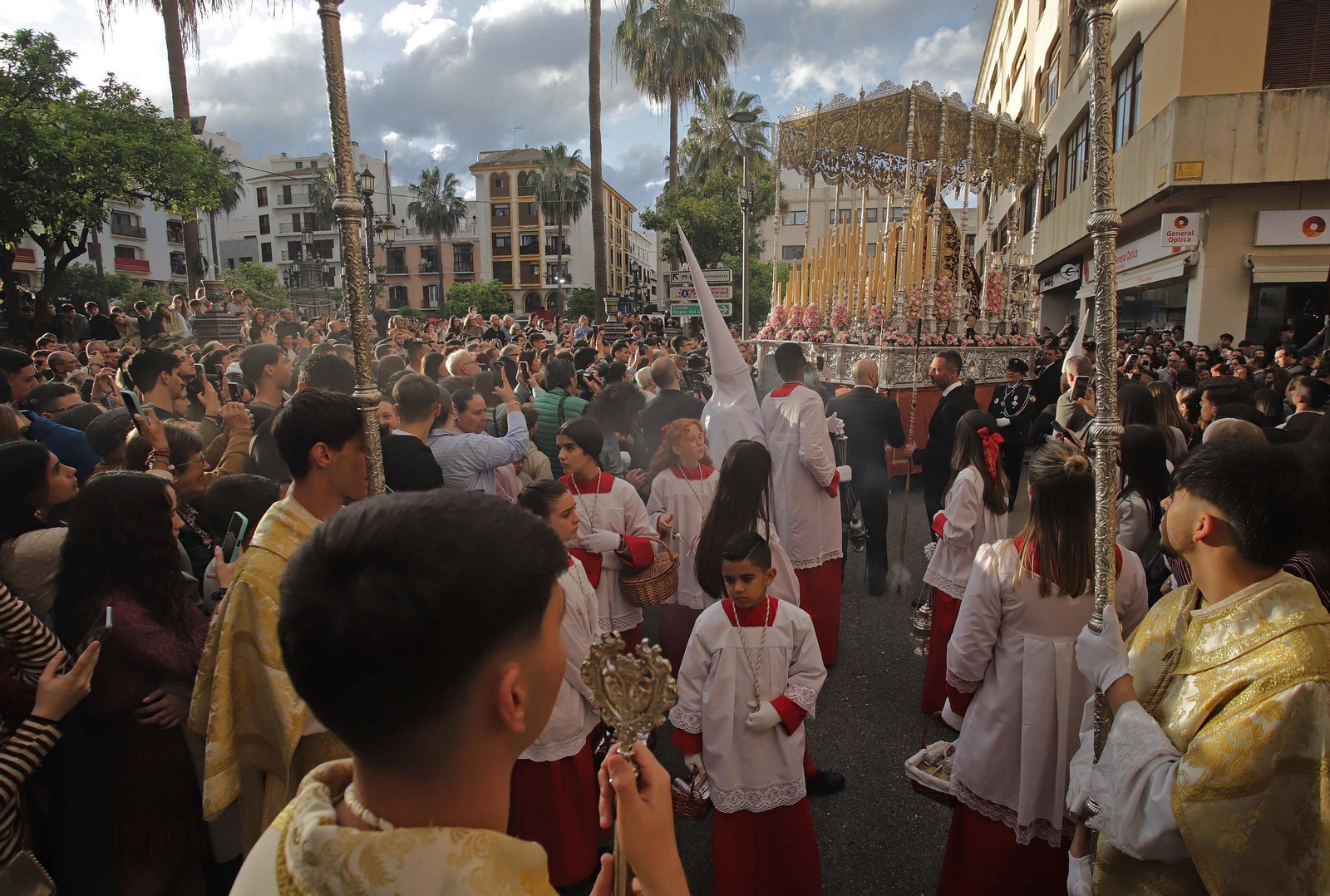 Fotos del Lunes Santo en Algeciras: La Columna