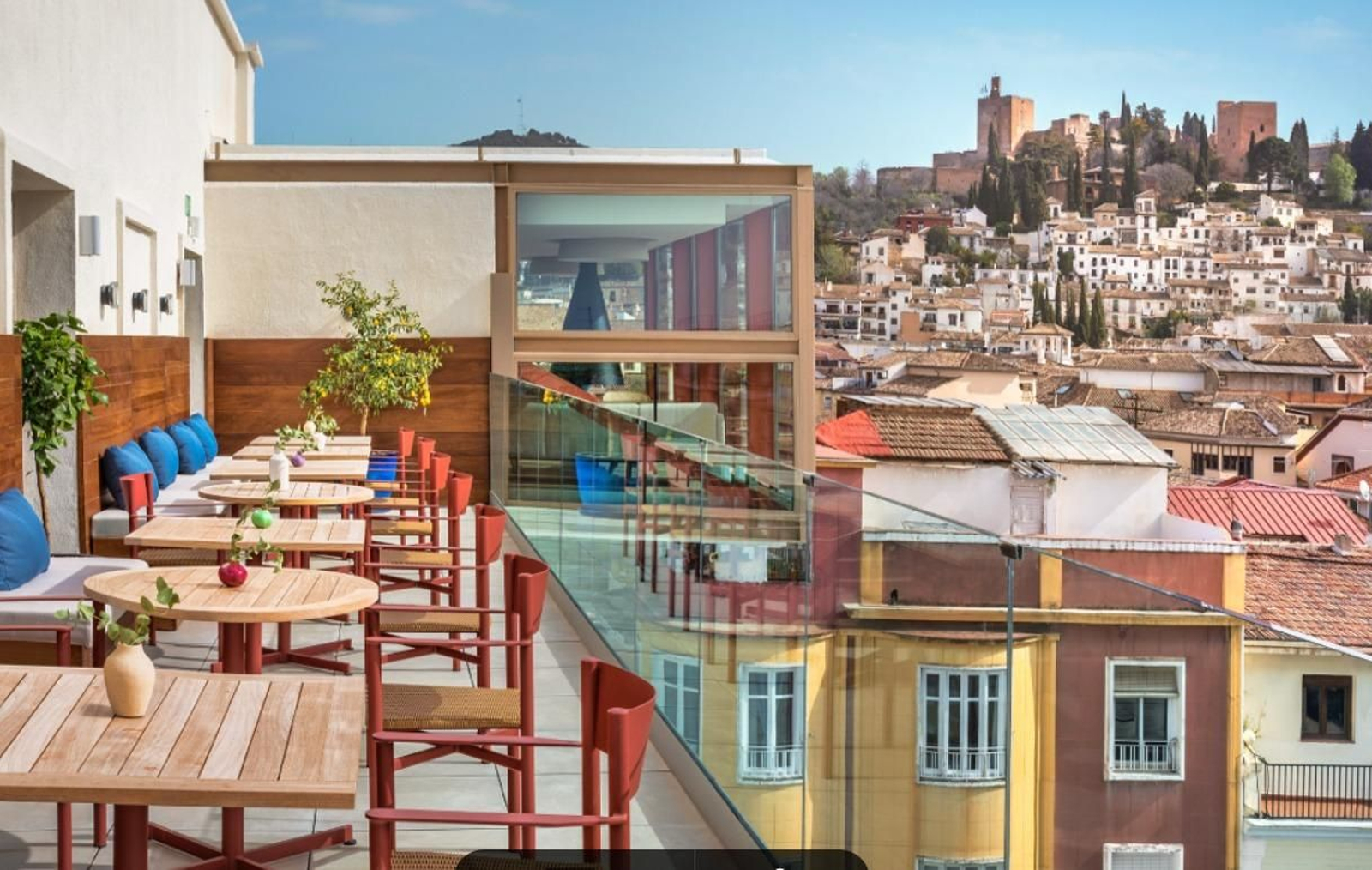 El hotel acoge los nuevos NERVIO Bistró y NERVIO Alto.