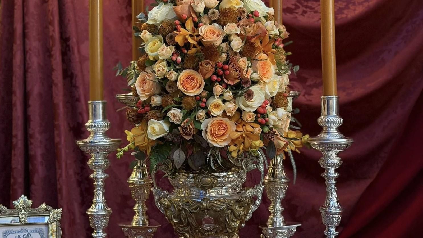 Altar de Cultos Señor de la Humildad de Granada, Cristo Rey 2025.jpg