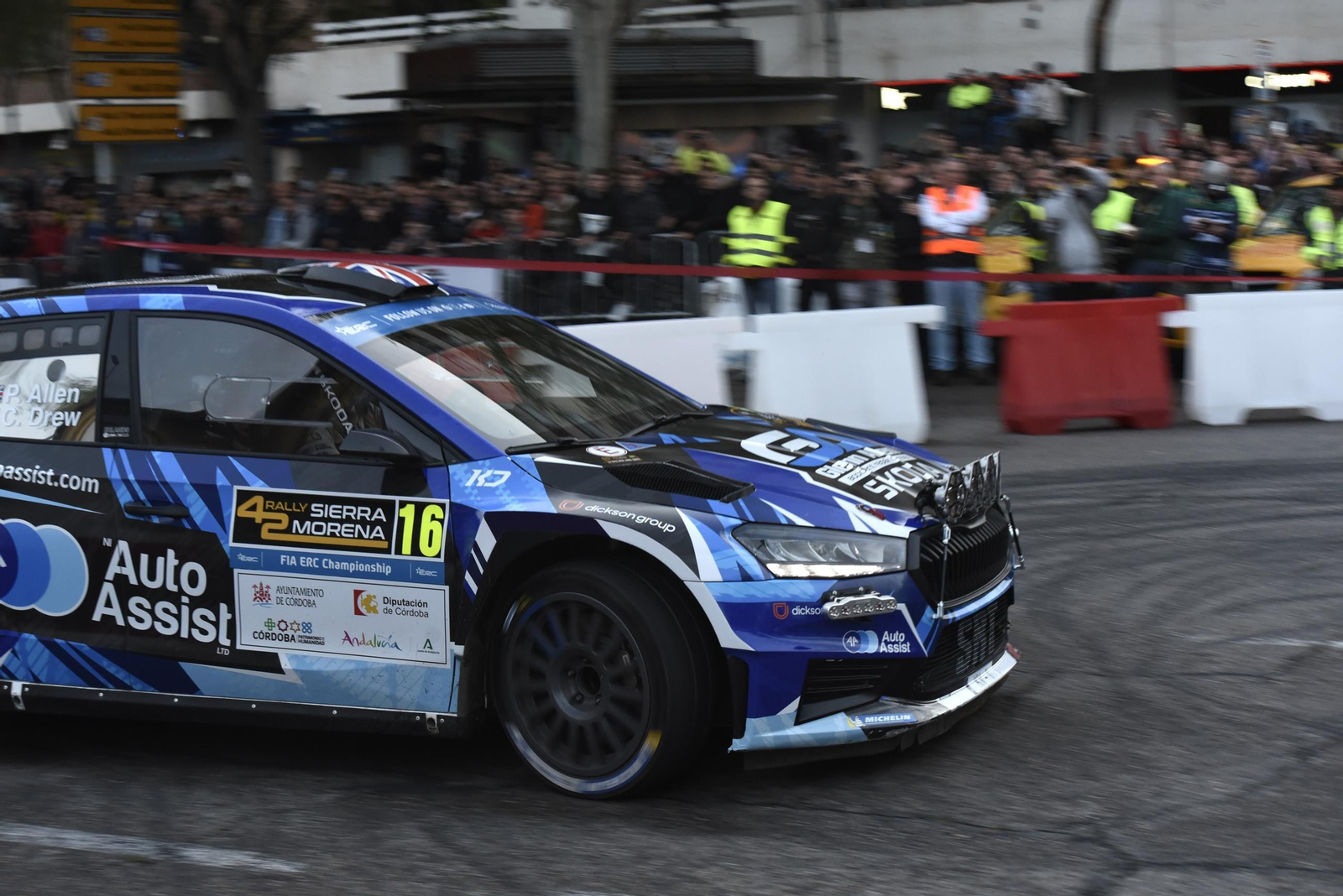 Las mejores fotos del espectacular tramo urbano del Rallye Sierra Morena 2025