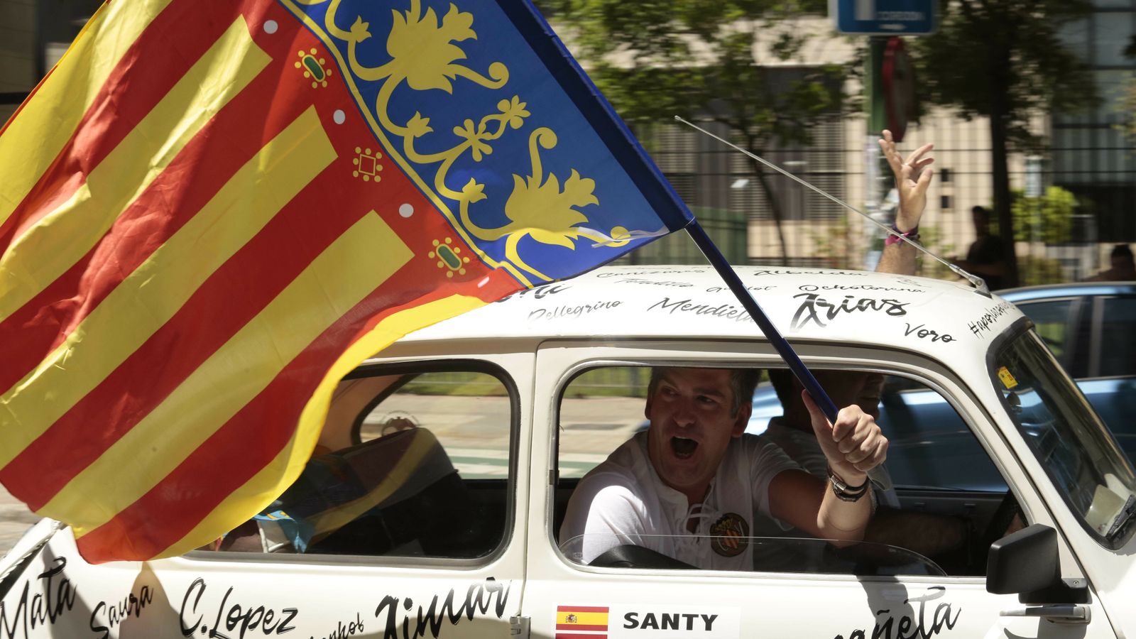 Espectaculares imágenes de la afición del Valencia