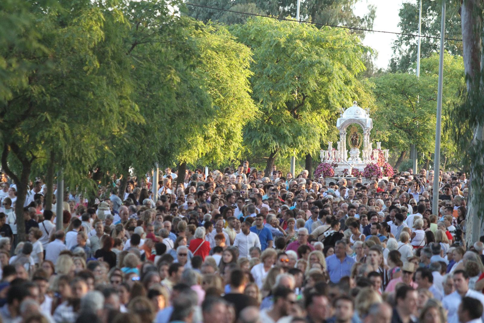 Bajada de la Virgen de la Cinta.