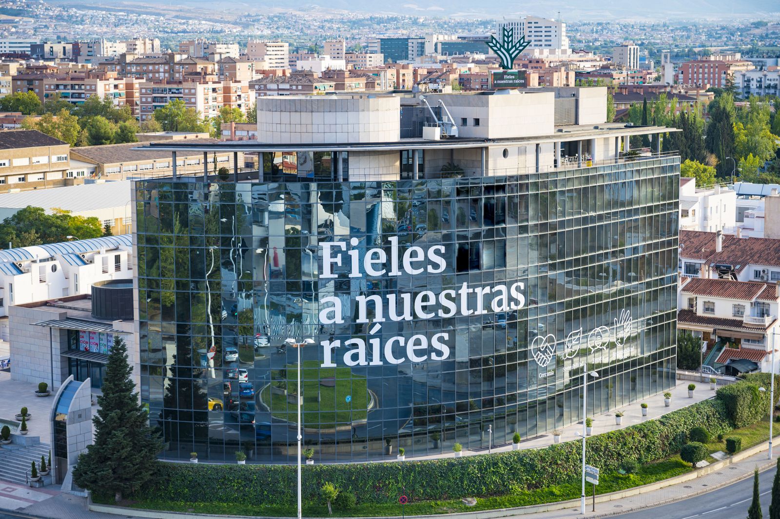 Caja Rural ofrece facilidades en la financiación a los agricultores y ganaderos afectados por la sequía