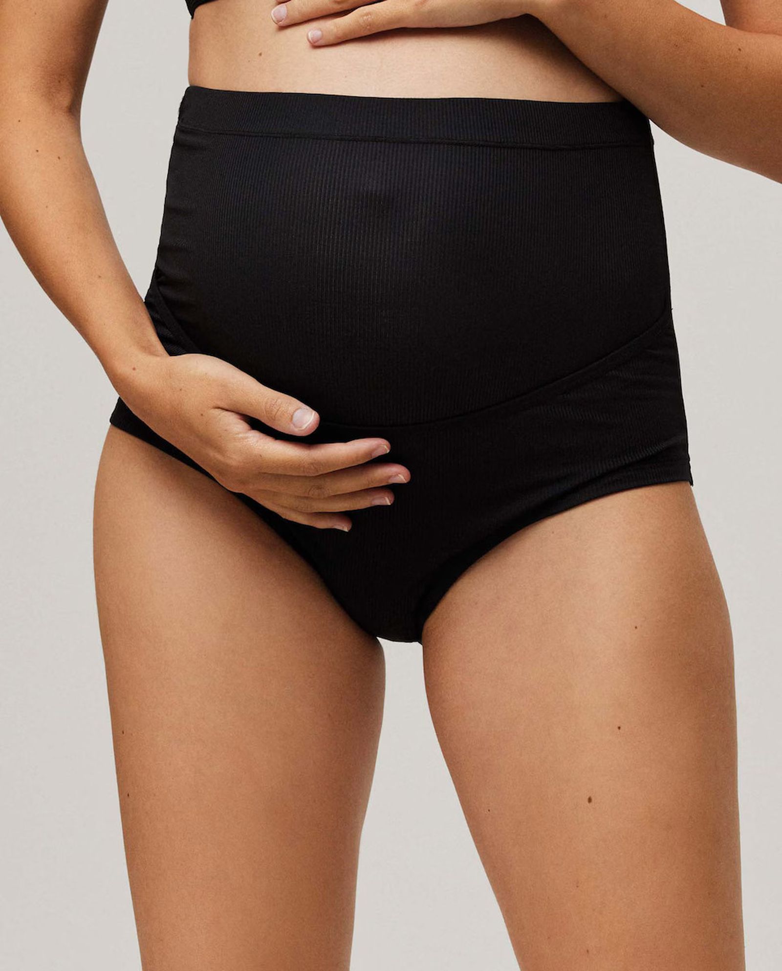 Ysabel Mora Braga alta premamá