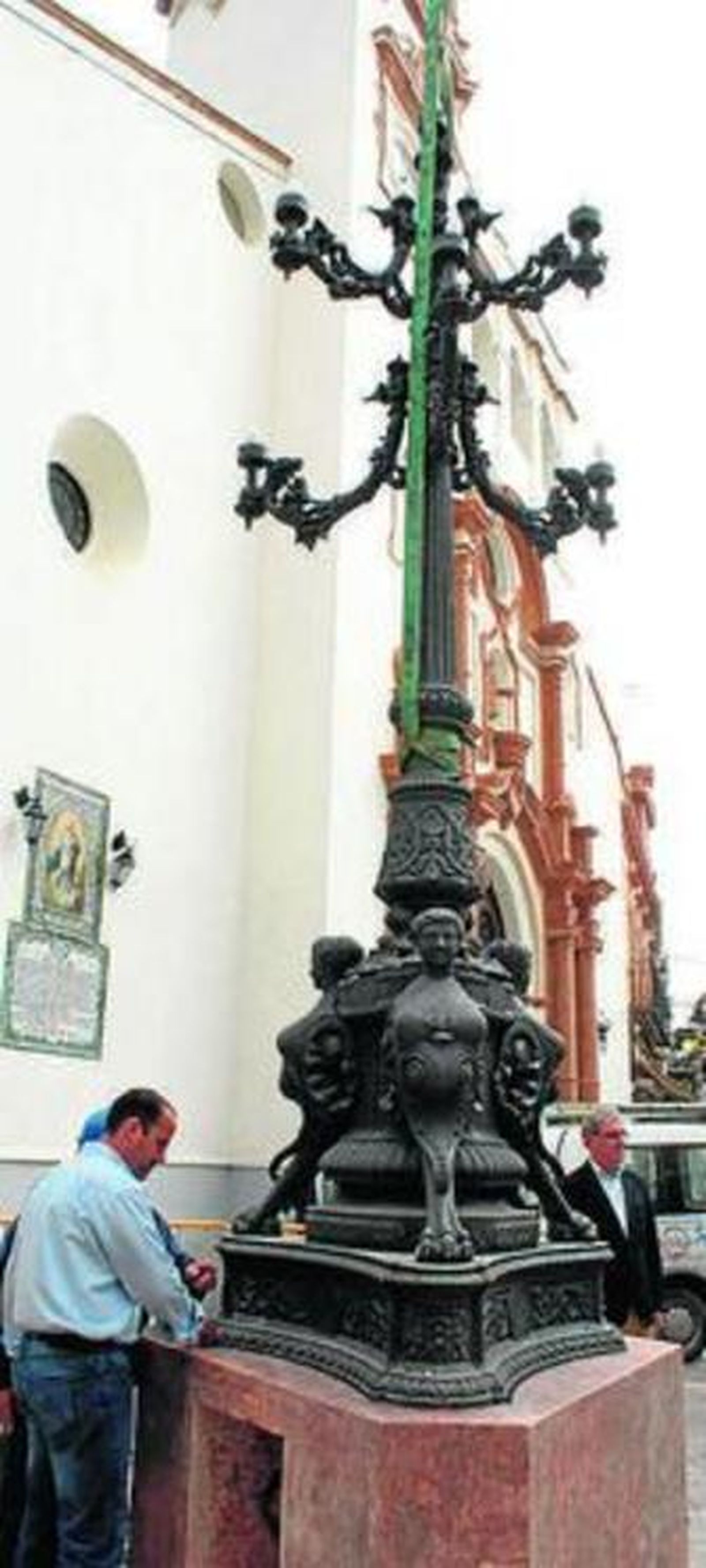 Ubicación definitiva del candelabro.