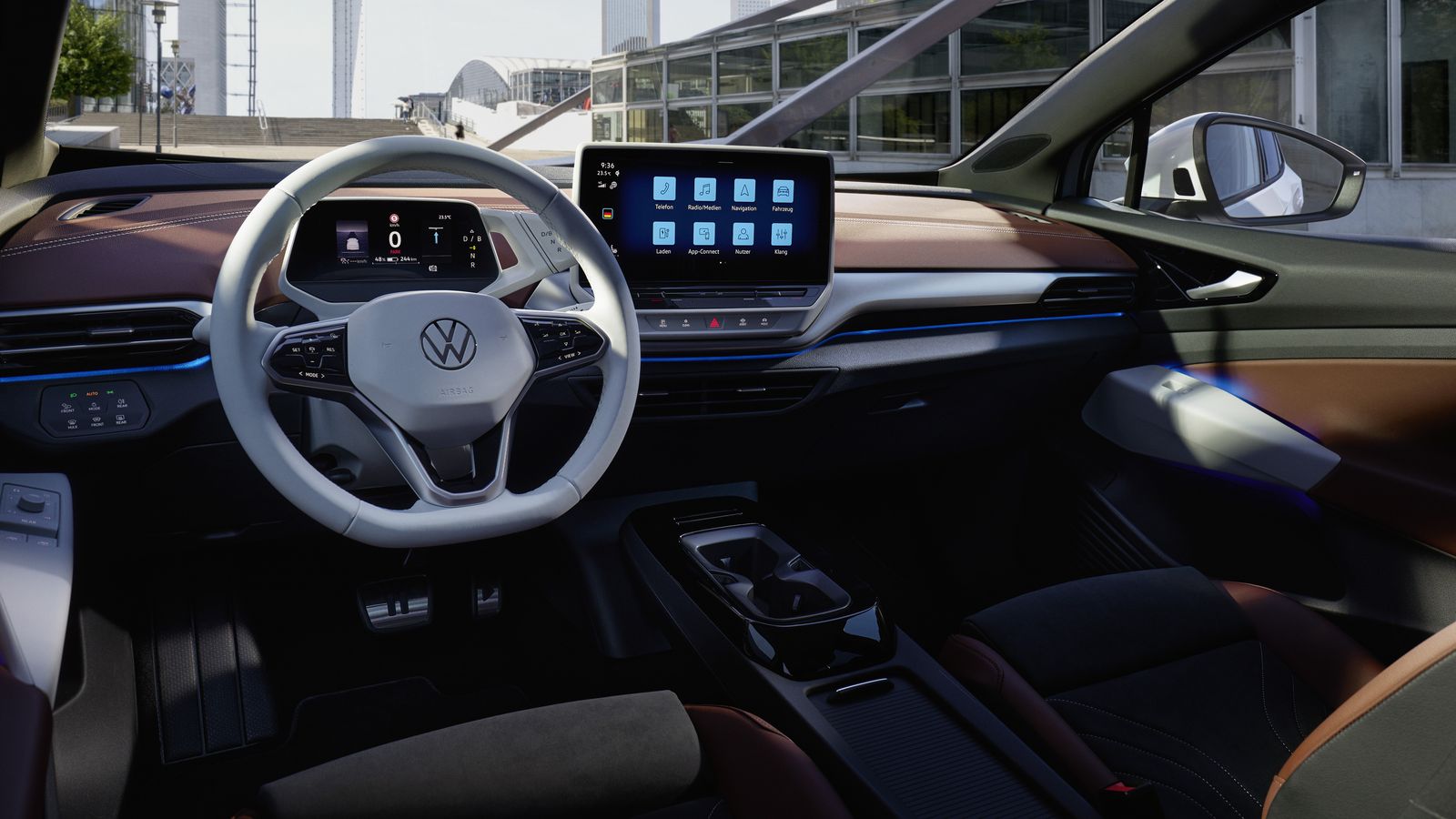 El puesto de conducción no cambia respecto al ID.4; incluso en lo que respecta a las posibilidades de frenada regenerativa.