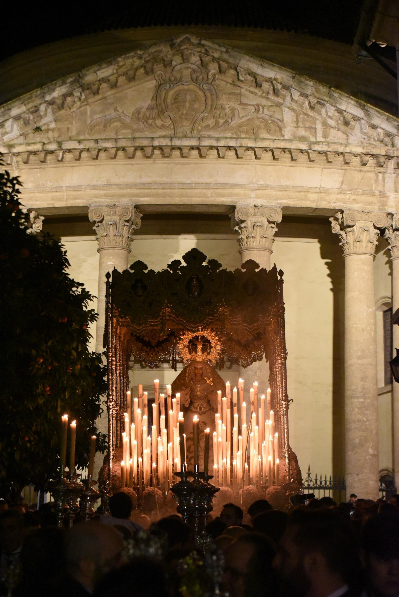 Las mejores imágenes de la procesión extraordinaria de la Virgen de la Candelaria en Córdoba