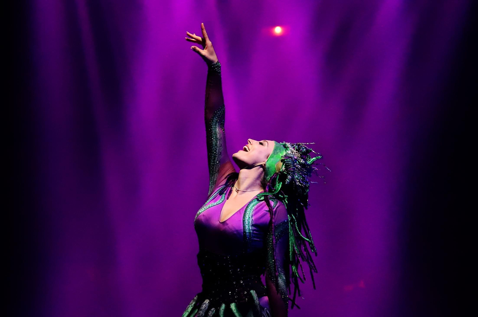 El Circo Alegría muestra su espectáculo sobre el agua, en imágenes