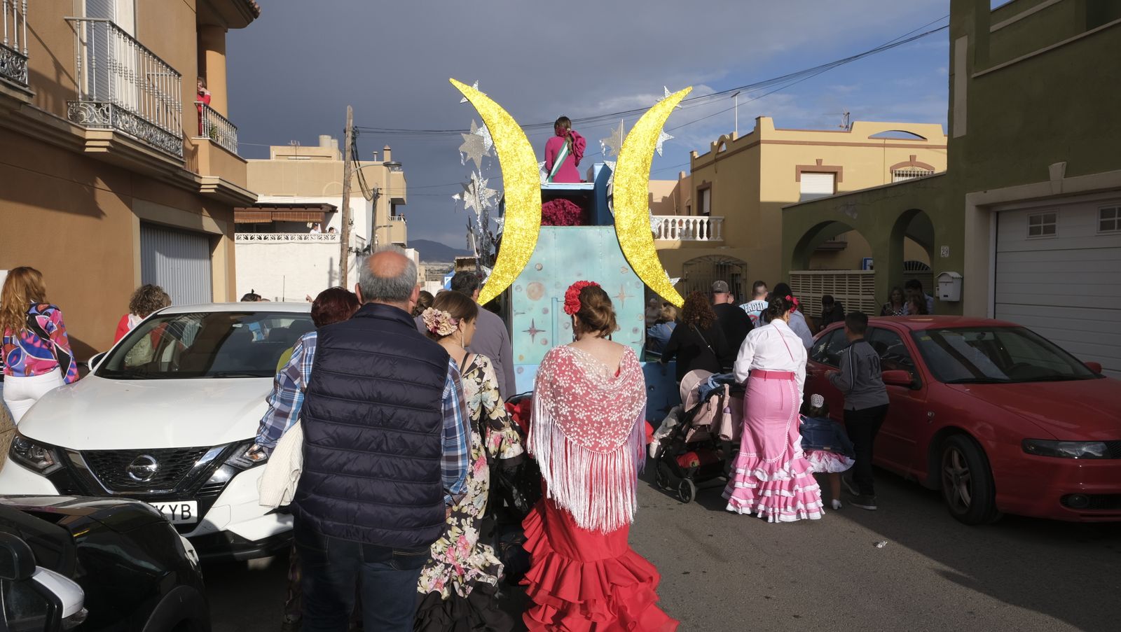 Imágenes de las carrozas de la Fiestas de San José de Benahadux