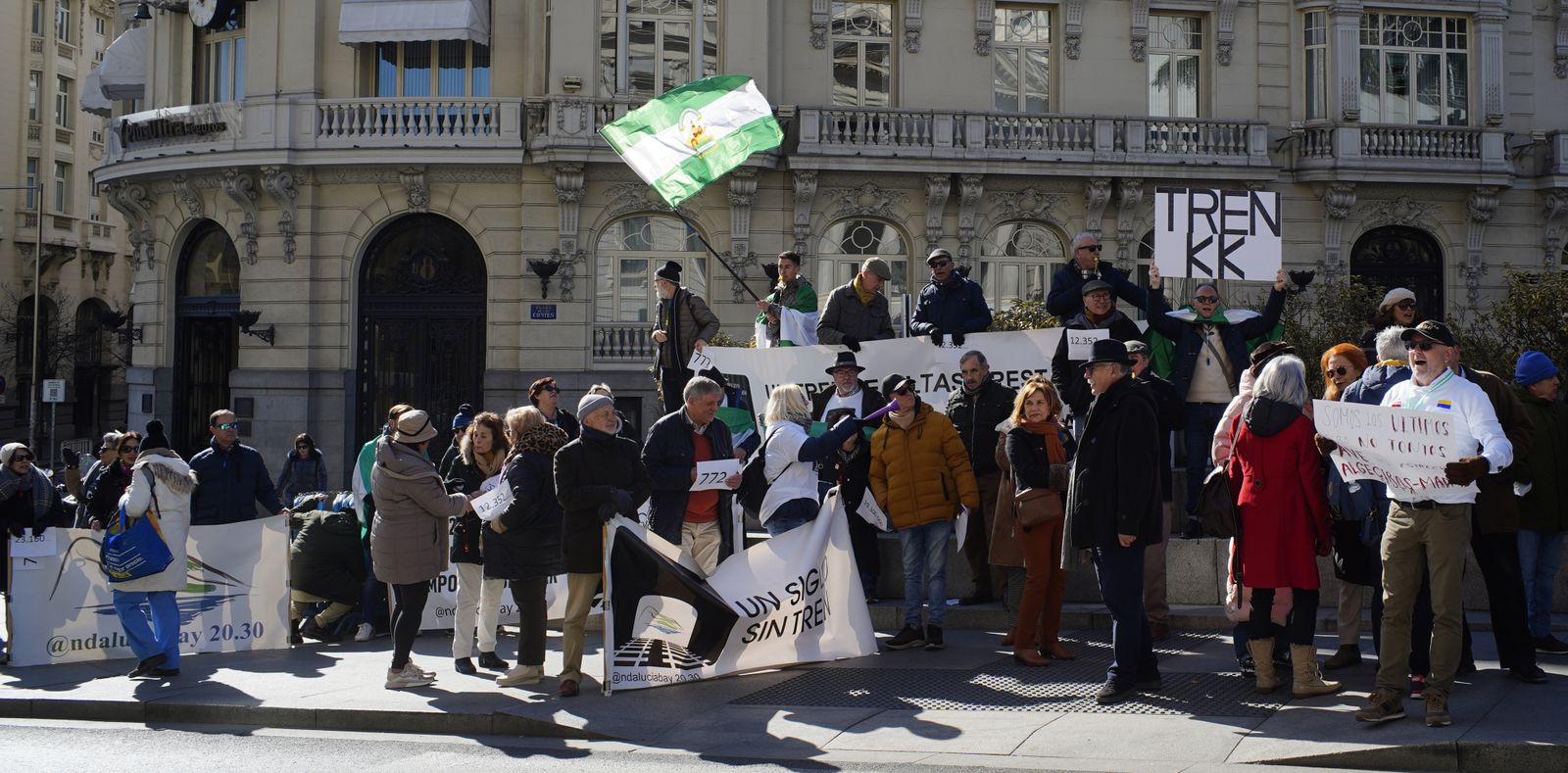 Concentración de Andalucía Bay 20.30 por la mejora de la conexión ferroviaria en Madrid