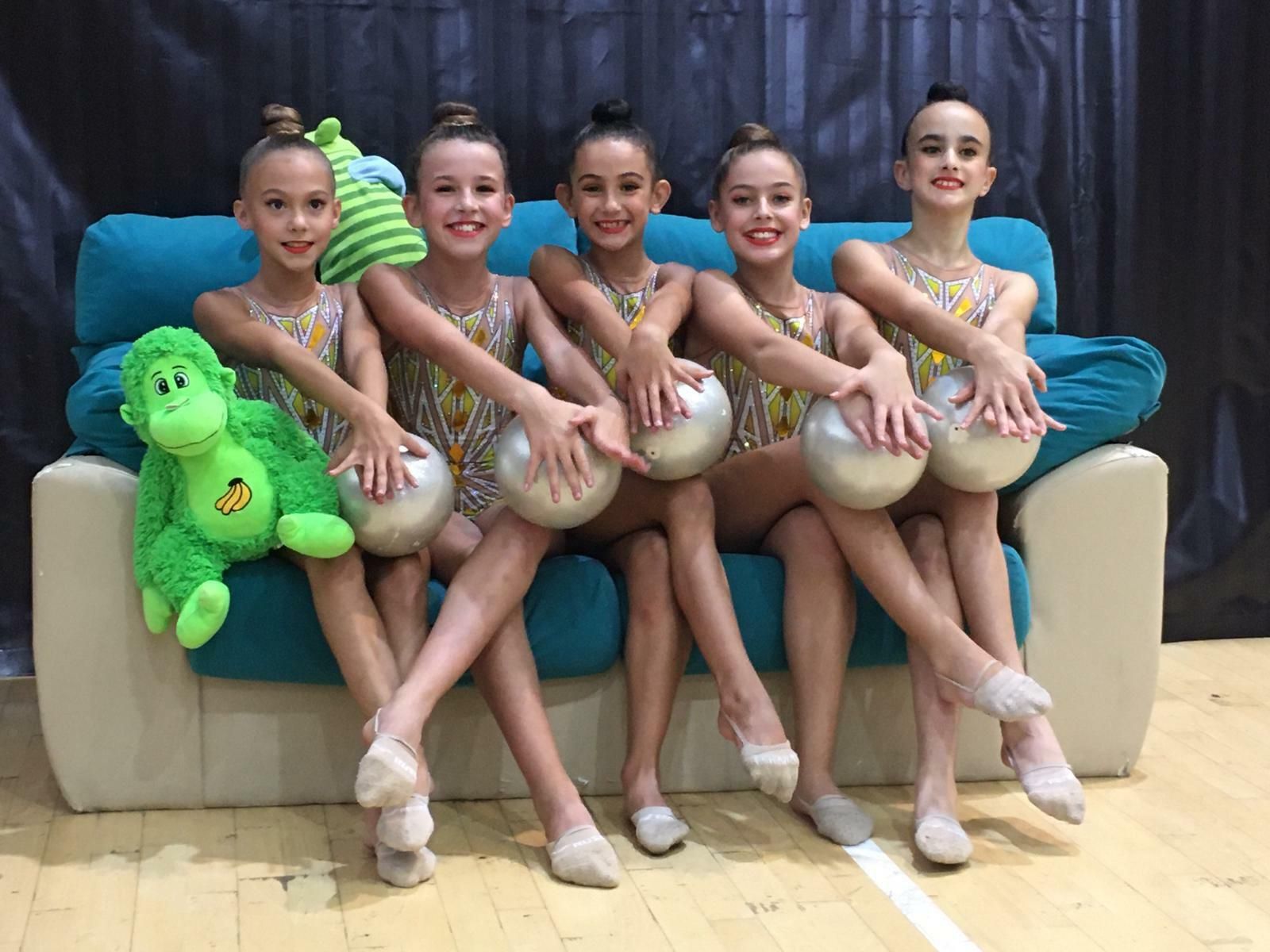 Uno de los conjuntos que acudió con el Club Liceo a San Fernando.