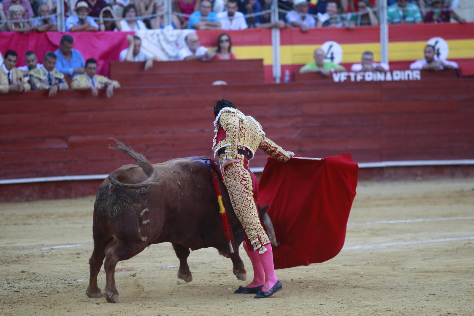 Triunfo del diestro Emilio de Justo en la Corrida de Toros de la Feria de Almería 2023