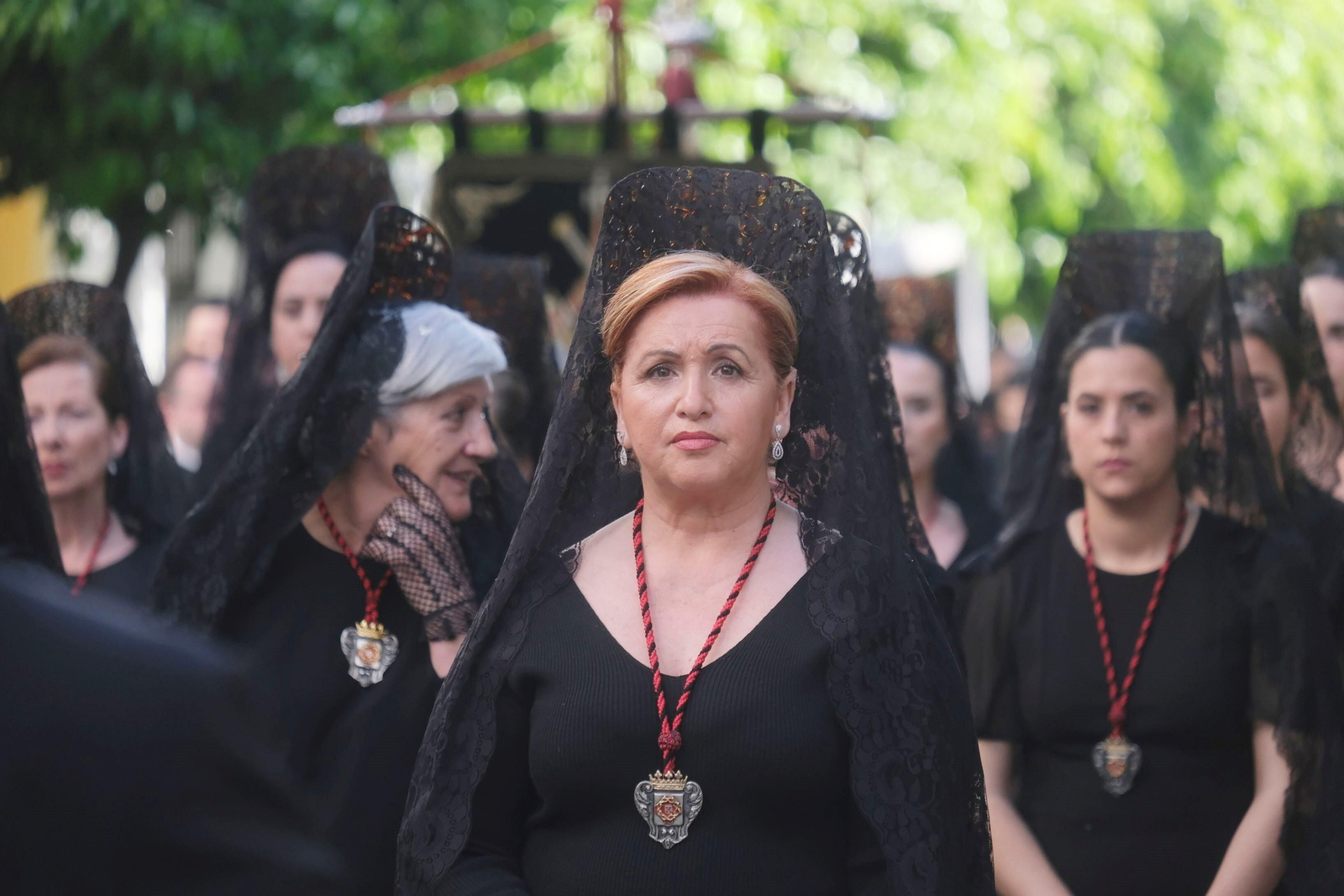 Jueves Santo en Córdoba: la procesión de la Caridad, en imágenes